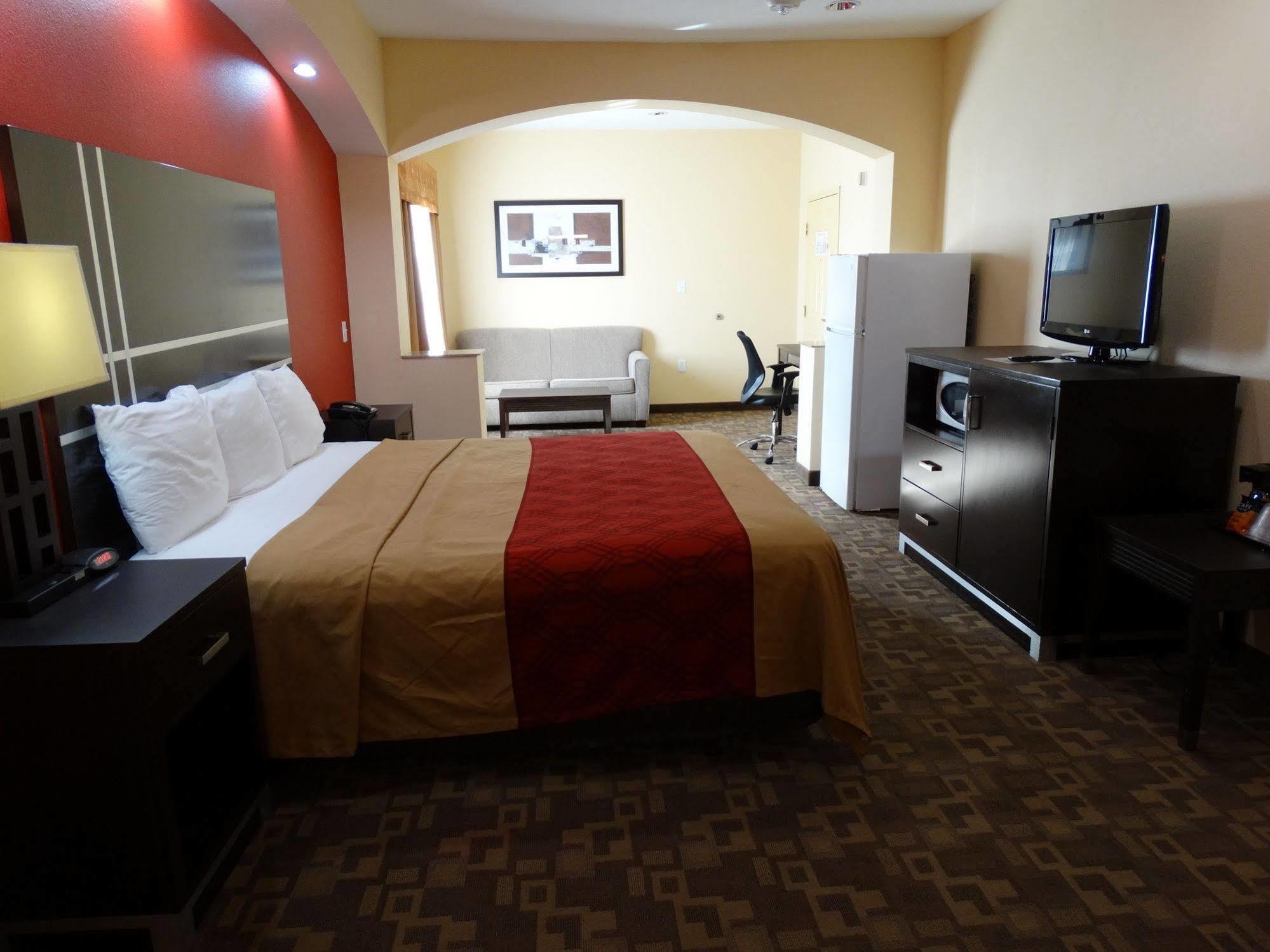 Regency Inn & Suites - Бейтаун Екстериор снимка